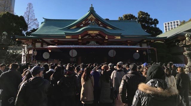 日枝神社　初詣　混雑